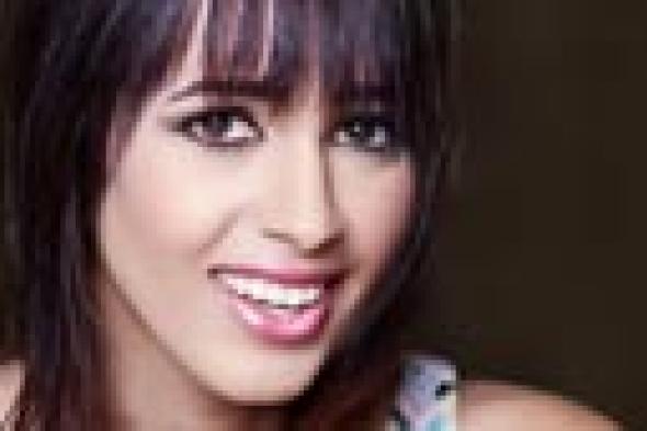 بالفيديو- رنا سماحة تصف حبيبها السابق بـ "مريض نفساني" في أغنيتها الجديدة