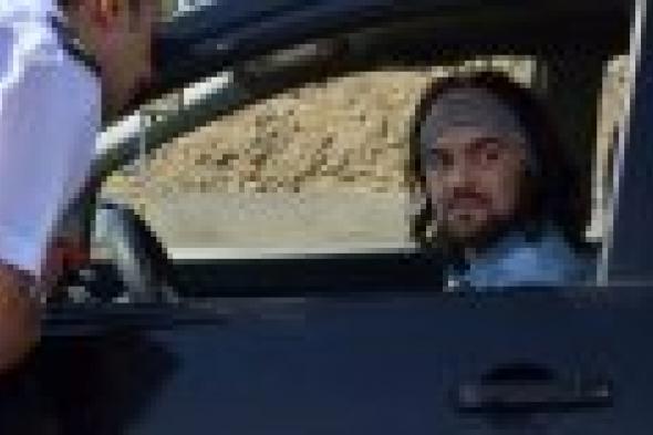 بالفيديو: المقدمة الدعائية الأولى لفيلم نور الشريف الجديد "بتوقيت القاهرة"