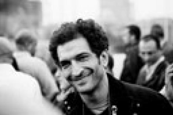 عمرو واكد ينفي اشتراكه في تظاهرات 28 فبراير