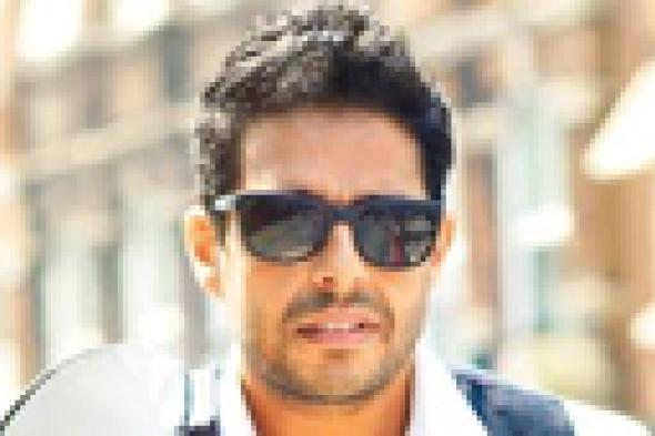 محمد حماقي يحتفل مع الإمارات بعيدها الوطني