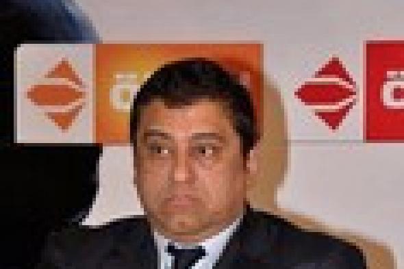 بالفيديو- حسين سالم يغلق الهاتف في وجه معتز الدمرداش لوصفه بـ"الهارب"