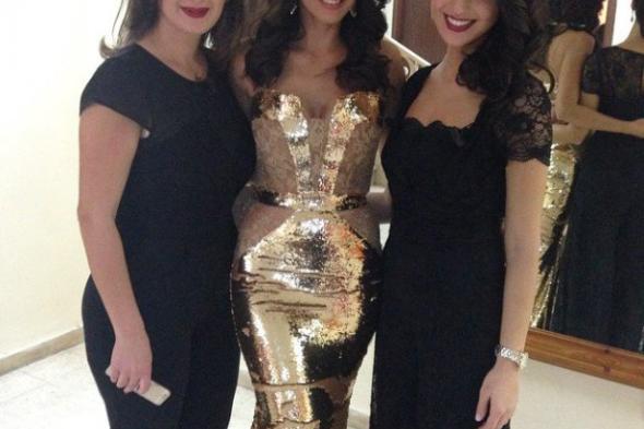 بالصور.. درة تتألق بالذهبي في افتتاح "قرطاج السينمائي"