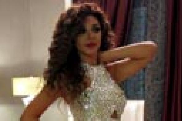 صورة- ميريام فارس تنفي حملها بـ "Top" مثير رغم صقيع موسكو!