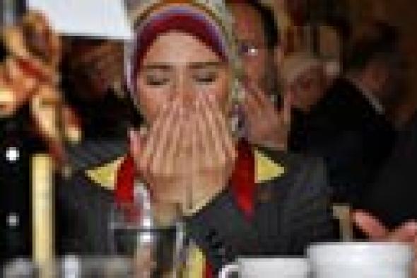 محمد رمضان ينعي والدة حنان ترك