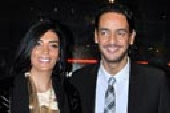 بالصور- خالد أبو النجا وحورية فرغلي يحتفلان بـ "ديكور" في مصر