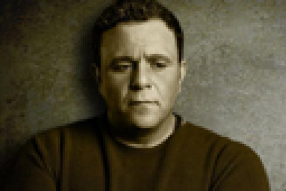 اسمع- محمد فؤاد يغني "يا أصلي" في رأس السنة