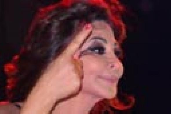 إليسا معلقة على سقوطها على المسرح: الأهم في الوقوف بعد كل السقطات