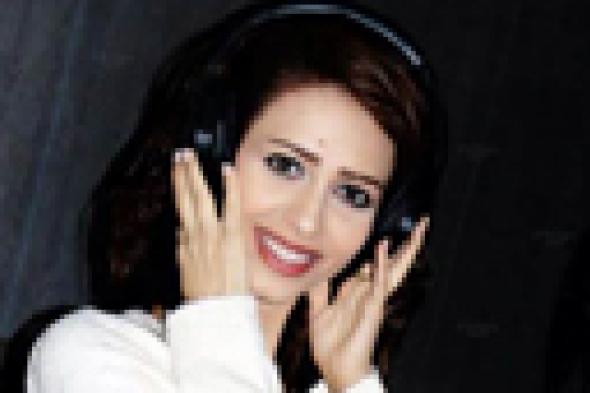 بالصور- رنا سماحة "عايشة على الأيام"