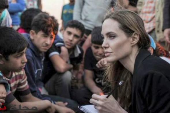 أنجلينا جولي تتبنّى طفلاً سورياً