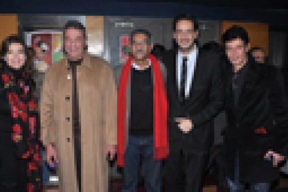 بالصور- أبطال فيلم "قط وفار" يحتفلون بعرضه الأول