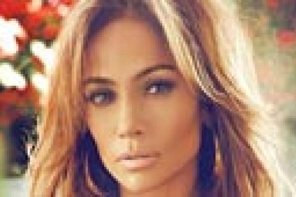 جينيفر لوبيز لمنتقدي إثارتها: "كيف تعتقدون أنني أنجبت أطفالي؟"