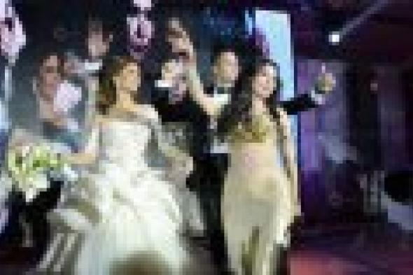 بالصور: هيفاء ودينا تشعلان حفل زفاف ابنة عادل حمودة