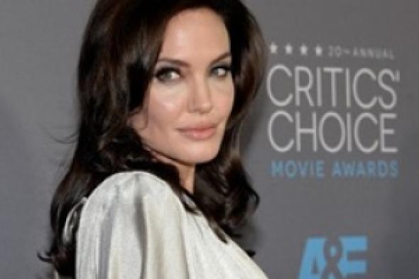 أنجلينا جولي تحصل على لقب المرأة الأكثر تميزا في العالم