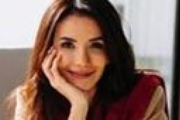بالصور- التركية "نور" تكشف الكثير عن حياتها في حوار جديد