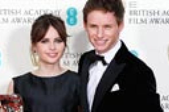 بالصور- ‏"The Theory of Everything" وجوليان مور الأفضل في حفل "البافتا" 2015‏