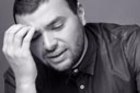 رامي صبري يهدي لجمهوره "في كل مكان" بمناسبة "الفانتاين"