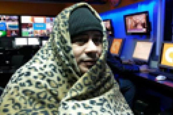 بالفيديو- جابر القرموطي يحذر المشاهدين من التراب على طريقته الخاصة!