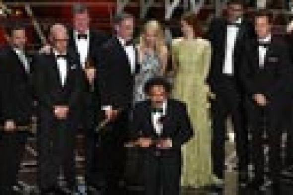 إيدي ريدماين وجوليان مور الأفضل بالتمثيل و"Birdman" أفضل فيلم في أوسكار 2015