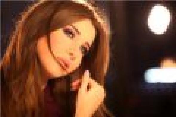 بالفيديو: نانسي عجرم تطرح كليب "وبكون جايي ودعك"