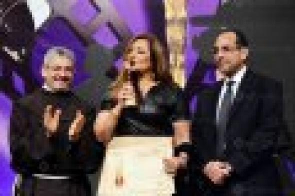 بالصور: "الكاثوليكي للسينما" يفتتح فعالياته بتكريم نجوم السينما والدراما