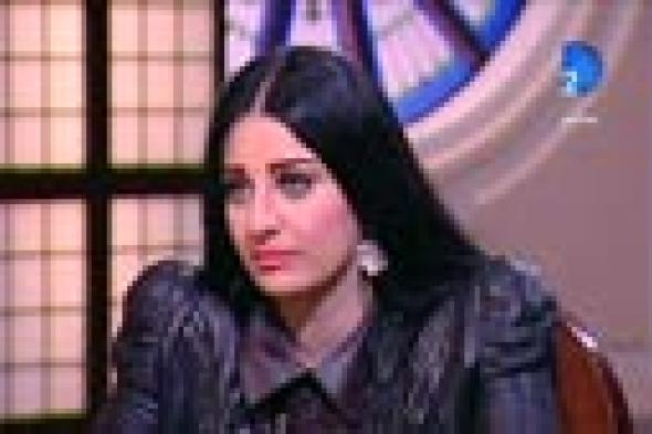 بالفيديو- صافينار تبرر ارتدائها للنقاب وقت إلقاء القبض عليها بسبب "إهانة علم مصر"