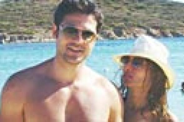 أحد الشهود لأحمد عز: كنت أحضر الطعام لك أنت وزينة..والممثل يرد: لا أتذكرك