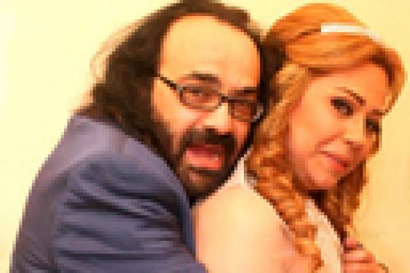بالصور- أبو الليف يحتفل بزفافه على ورد الشام في منزل أسرتها