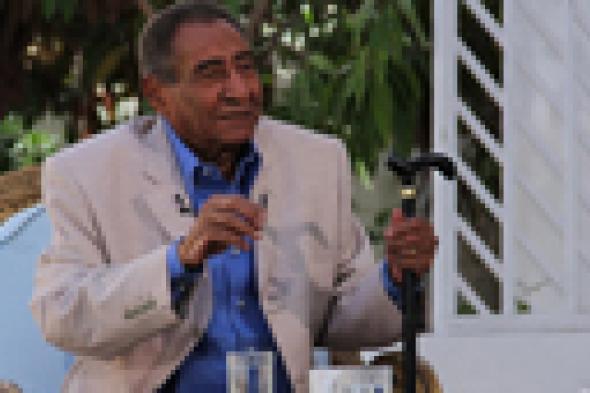 محمد منير يغني للمؤتمر الاقتصادي من كلمات "الأبنودي"