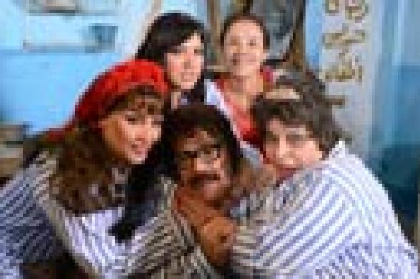 بالصور- طلعت زكريا وابنته إيمي في كوليس "عائلة حاحا"