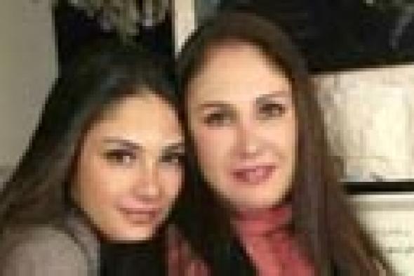 بالفيديو- شيرين تدخل في مقارنة مع ابنتها "ميريت".. وتستعير فم أكرم الشرقاوي!