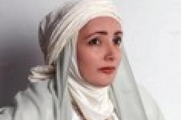 بالفيديو- عايدة الأيوبى تحتفل بالأم بطرح "أول ضحكة"
