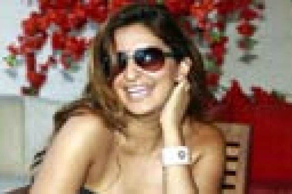 صورة- شذى حسون تستعطف طبيب الأسنان كي لا يؤلمها