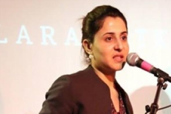 فوز الصحفية الكردية الإيزيدية  نارين خلف شمو بجائزة كلارا تستكن الدولية بعرضها مأساة الإيزيديين بالعراق