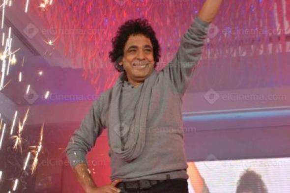 محمد منير يحتفل بـ"شم النسيم" في راس سدر 12 أبريل