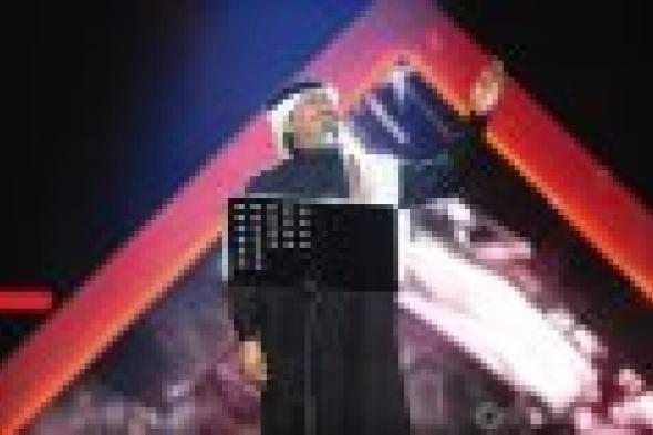 بالفيديو: محمد عبده يعود لجمهوره بكليب"حِب واجرح"