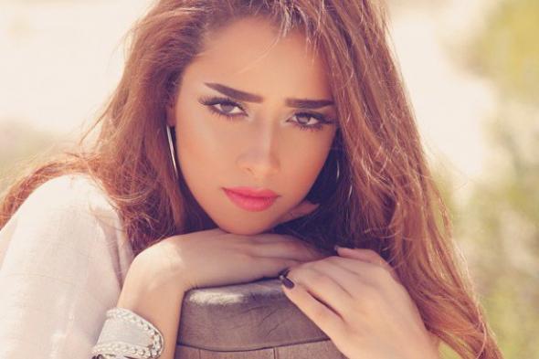 بالصورة: غلاف ألبوم بلقيس الجديد بتوقيع كريم نور