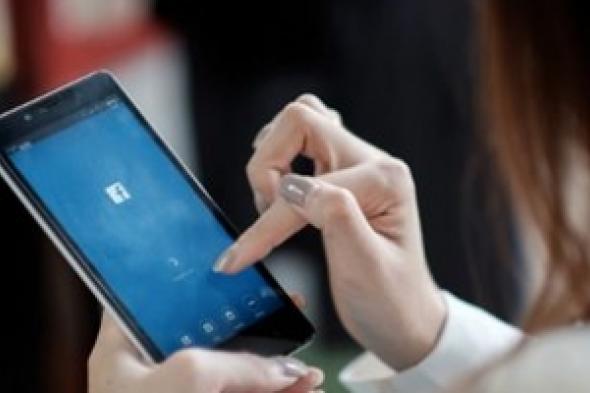 أول امرأة تحصل على الطلاق عبر «فيس بوك»