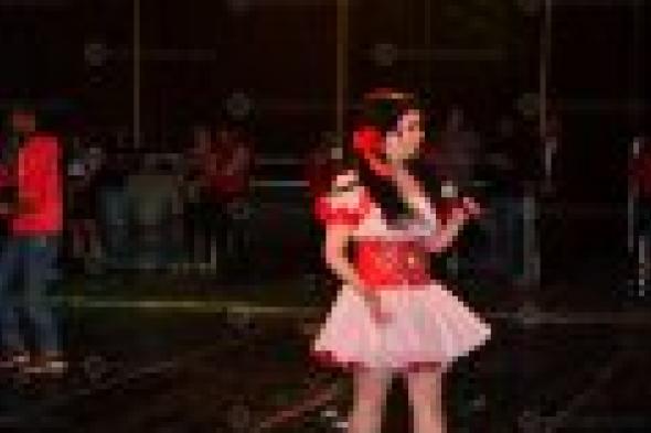 بالصور: اللبنانية مروى تقلد سعاد حسني في حفلها بـ"دريم بارك"