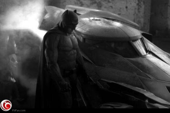 بالفيديو- زاك سنايدر يطرح الإعلان الدعائي الأول لـ Batman v. Superman