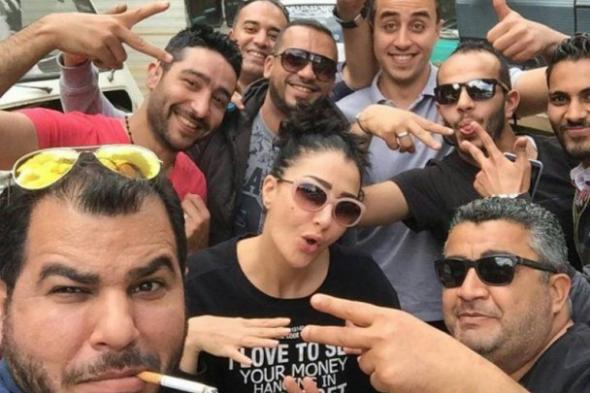 بالصورة: المرح يسيطر على كواليس غادة عبدالرازق في "الكابوس"