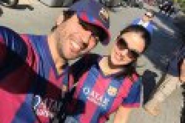 بالصور: درة وحسن الرداد يشجعان برشلونة ضد باريس سان جيرمان
