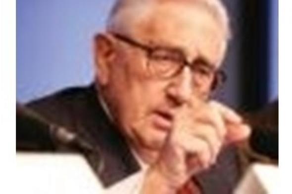 المرأة ورقة هيلاري الرابحة في سباق 2016