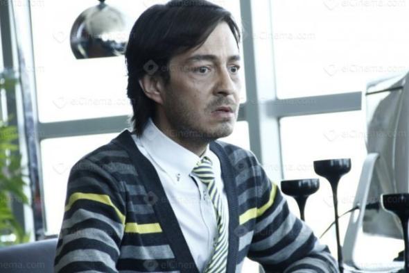 أحمد زاهر مدمن مرة أخرى في مسلسل "أرض النعام"