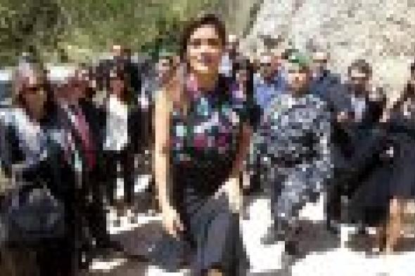 بالصور: سلمى حايك تزور متحف جبران خليل جبران في لبنان