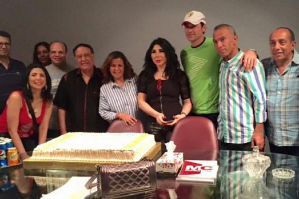 بالصورة: أحمد عز يبدأ  تسجيل المسلسل الإذاعي"غرام على الإنستجرام"