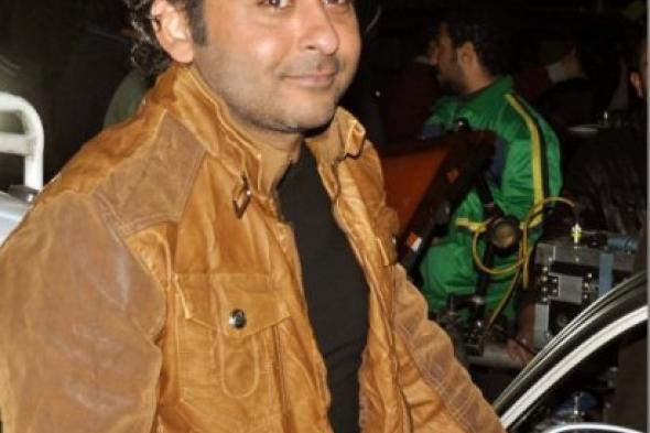 انفصال الفنان أحمد عزمي عن زوجته