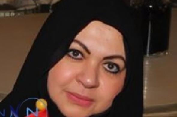 مني المنصوري مصممة الأزياء الامارتية تغازل العرب بالوحدة من خلال عروضها