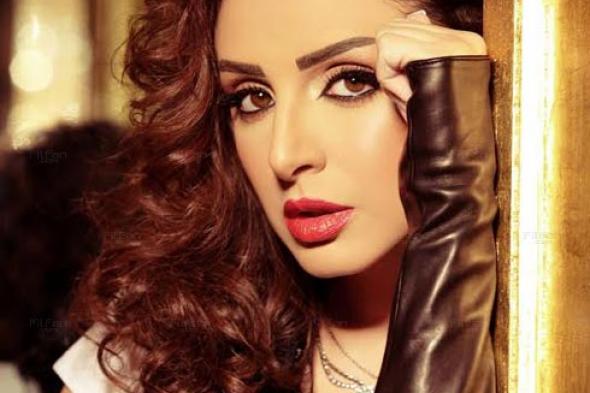 بالفيديو- أنغام عن مثيلاتها: شيرين وآمال ماهر.. وكارمن سليمان تستحق الصدارة