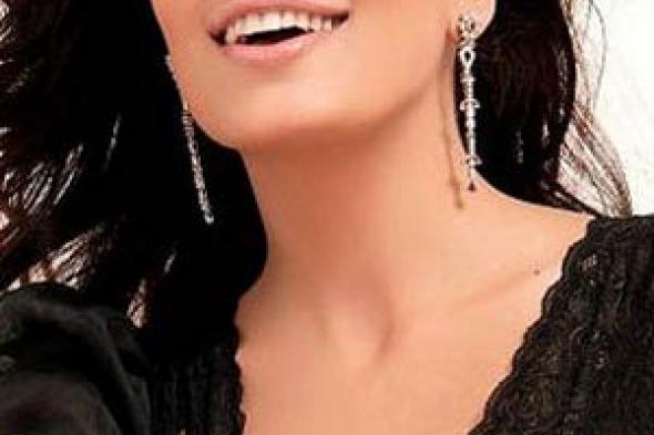 صورة- دومينيك حوراني تلتقي سلمان خان