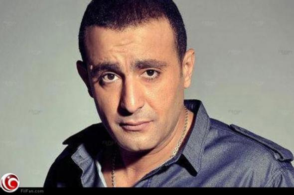 أحمد السقا يوضح سوء تفاهم بشأن سفره مع السيسي إلى ألمانيا.. ويطلب من "المتجاوزين" التهذب